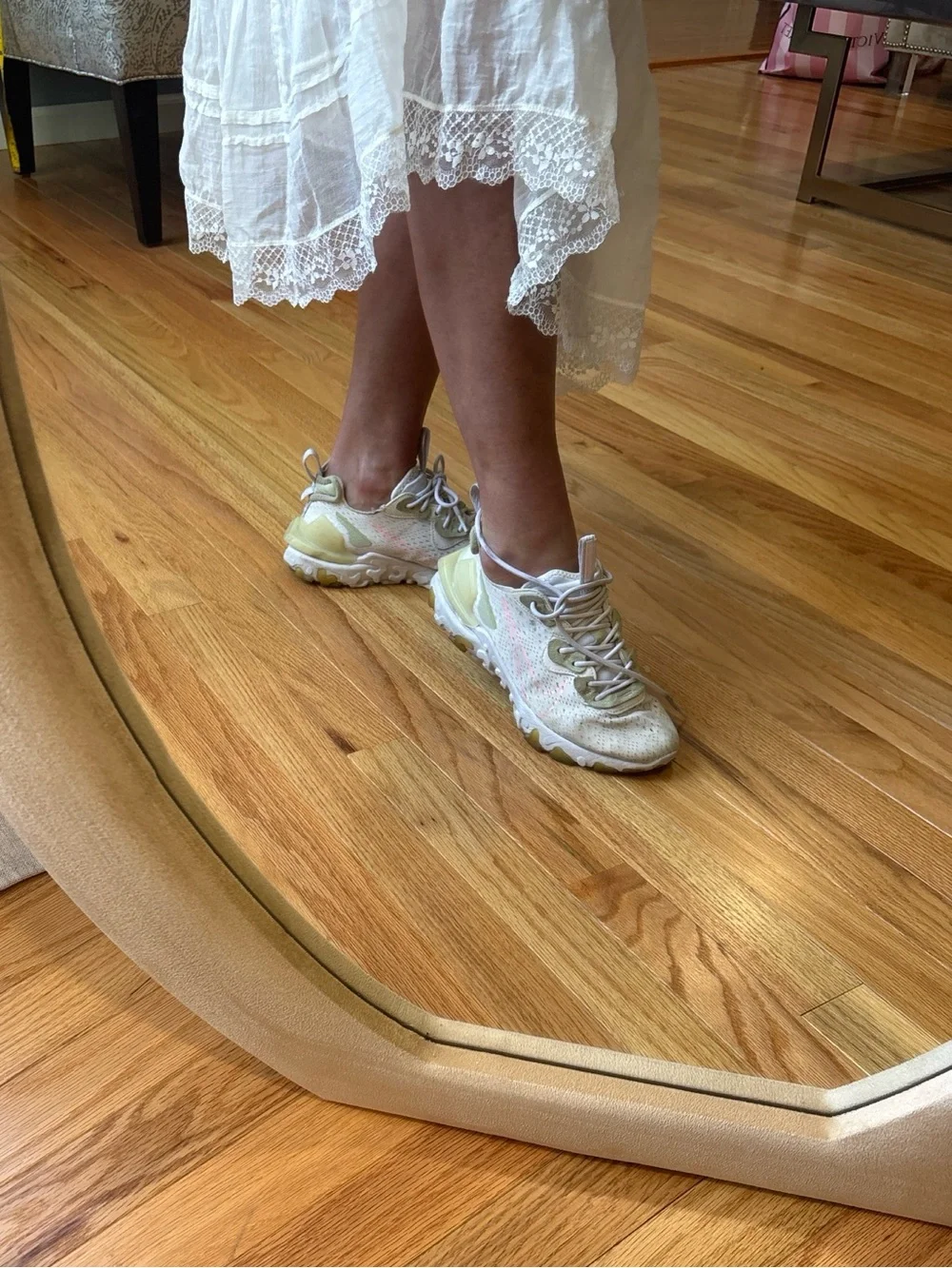 Nike React Vision Sneakers Cream Ivory Pastel‎ Running Shoes Women’s Size 8